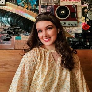 Meet your Posher, Abigail